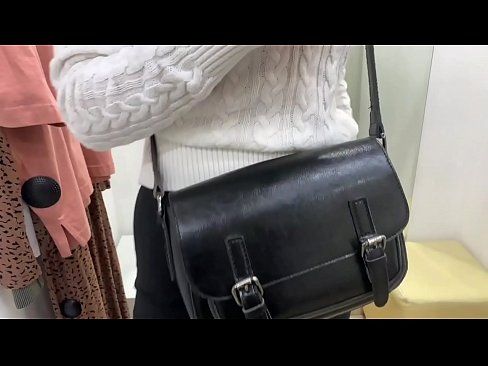 ❤️ Pampublikong masturbesyon ng batang asong si FeralBerry na may dildo sa fitting room ️ Porno sa tl.8kpornvids.ru ﹏
