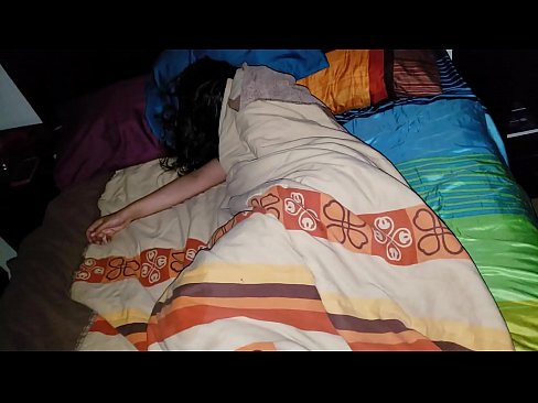 ❤️ Pinupunasan ng stepson ang kanyang batang madrasta habang natutulog ito. ️ Porno sa tl.8kpornvids.ru ﹏
